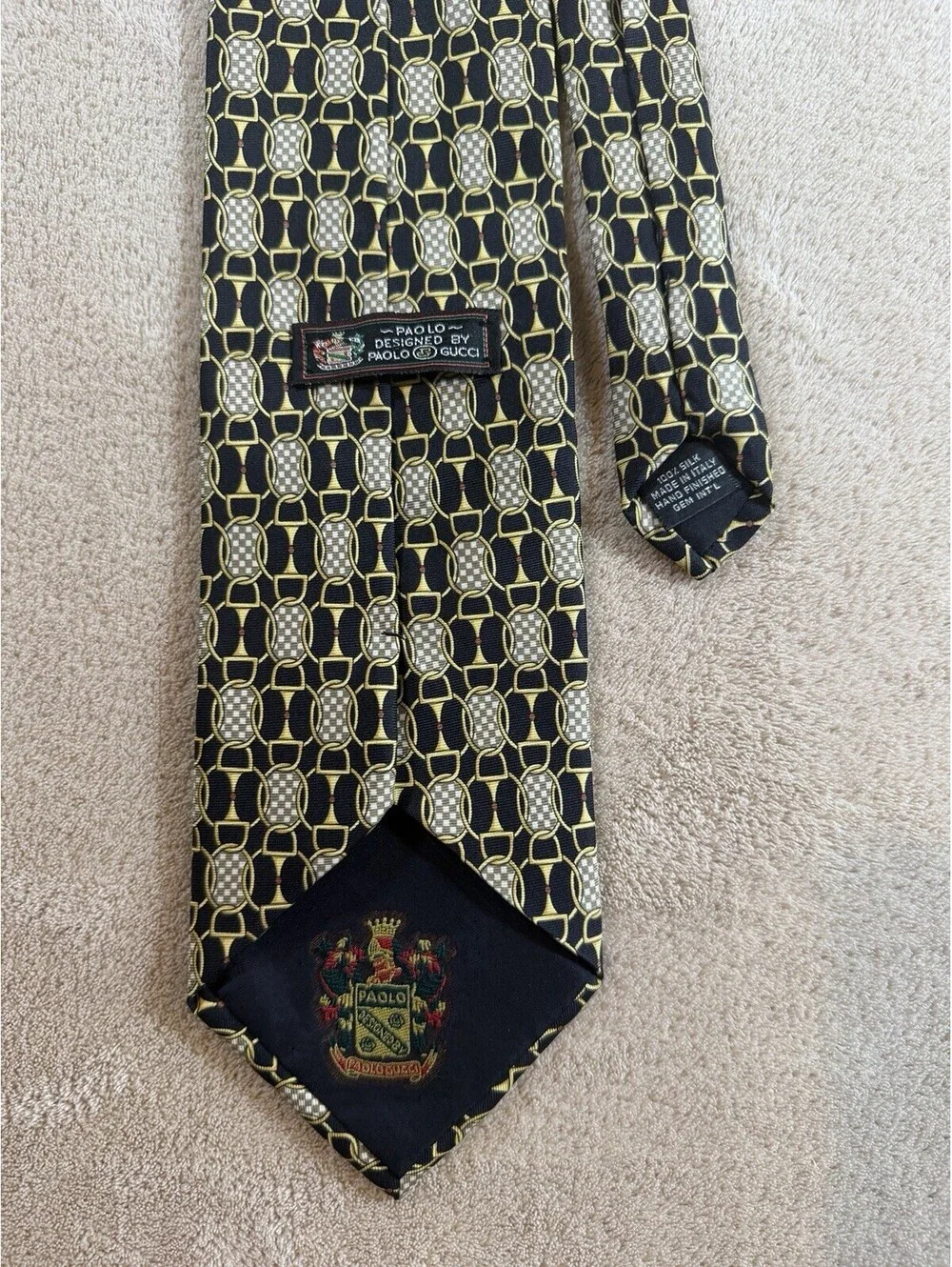 Paolo Gucci Men’s Silk Tie Designed by Paolo Gucci Crest Logo Geometric Italy